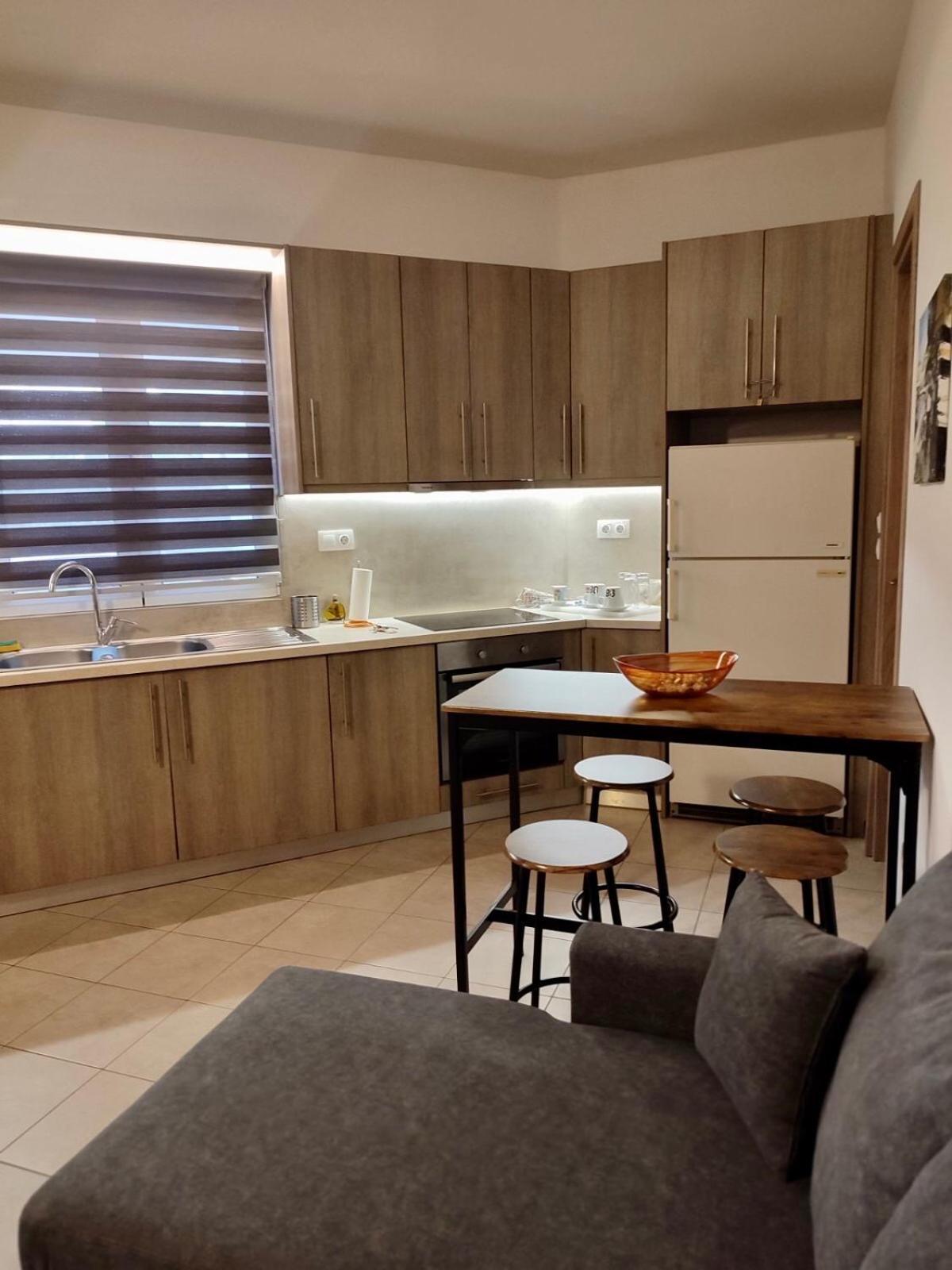 Lia'S Luxury Apartment - Near Airport Koropíon Exterior foto
